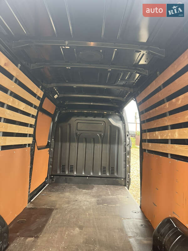 Грузовой фургон Renault Master 2019 в Львове