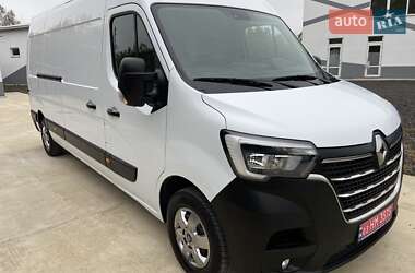 Грузовой фургон Renault Master 2022 в 