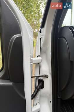 Грузовой фургон Renault Master 2019 в 