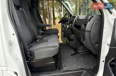 Грузовой фургон Renault Master 2019 в 