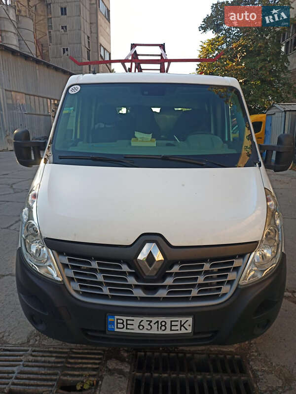Другие грузовики Renault Master 2016 в 