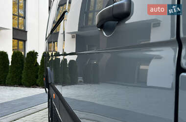 Грузовой фургон Renault Master 2022 в 