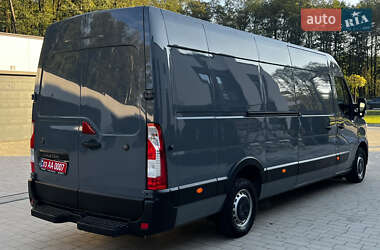 Грузовой фургон Renault Master 2022 в 