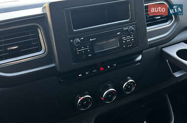 Грузовой фургон Renault Master 2022 в 