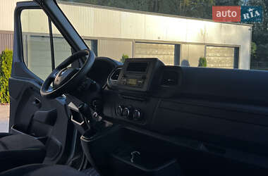 Грузовой фургон Renault Master 2022 в 