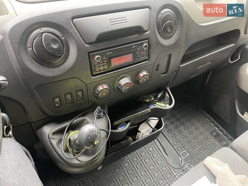 Грузовой фургон Renault Master 2016 в Луцке фото 17 Грузовой фургон Renault Master 2016 в Луцке