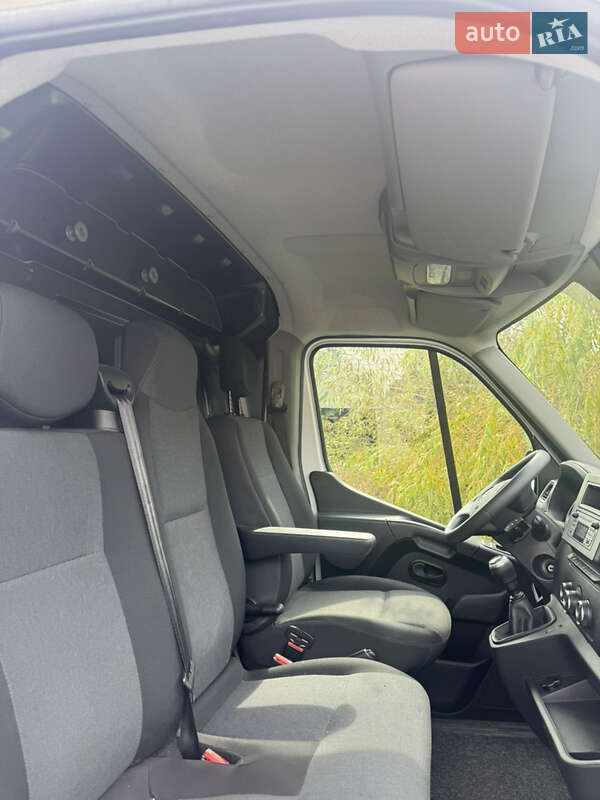 Грузовой фургон Renault Master 2023 в Шепетовке