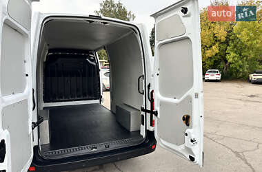 Грузовой фургон Renault Master 2021 в 
