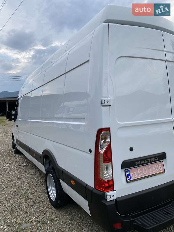 Грузовой фургон Renault Master 2019 в Хусте