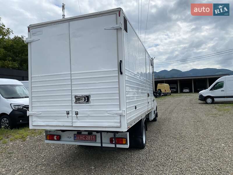 Грузовой фургон Renault Master 2018 в Хусте