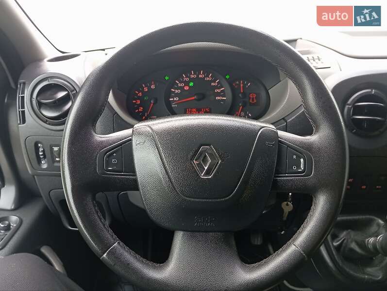Тентованый Renault Master 2016 в Почаеве