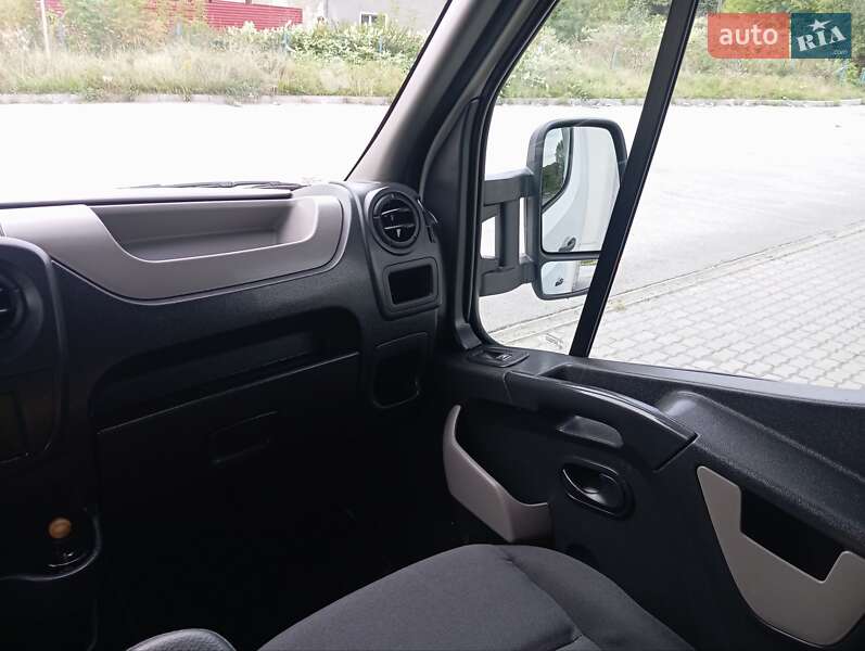 Тентованый Renault Master 2016 в Почаеве