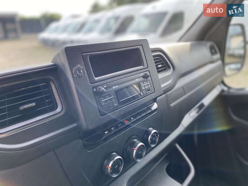 Тентованый Renault Master 2021 в Хусте