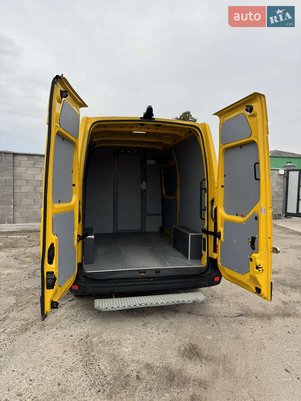 Микроавтобус грузовой (до 3,5т) Renault Master 2020 в Сарнах