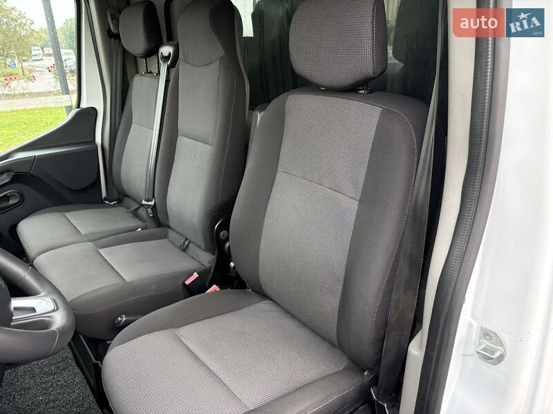 Тентованый Renault Master 2020 в Дубно