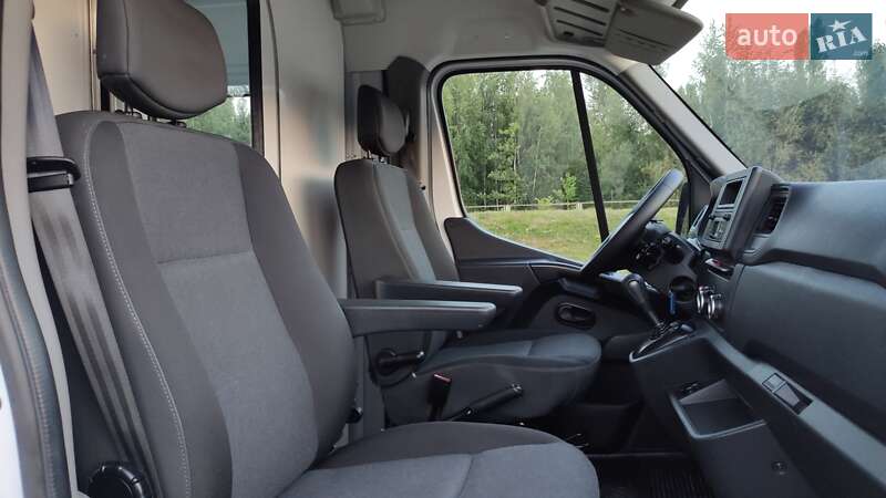 Вантажний фургон Renault Master 2020 в Бердичеві