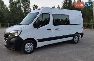 Грузовой фургон Renault Master 2020 в 