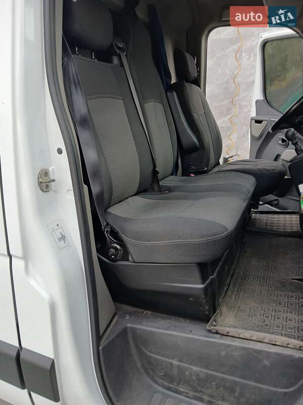 Грузовой фургон Renault Master 2013 в Каменском