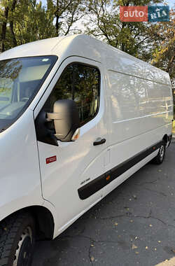 Грузовой фургон Renault Master 2015 в 