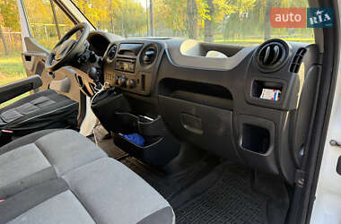 Грузовой фургон Renault Master 2015 в 