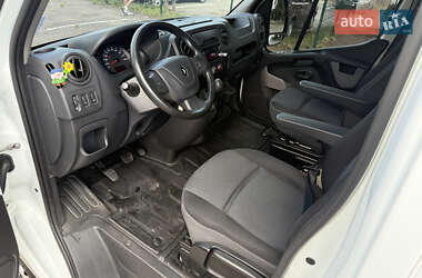 Грузовой фургон Renault Master 2017 в 