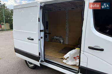 Грузовой фургон Renault Master 2017 в 