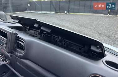 Грузовой фургон Renault Master 2022 в 