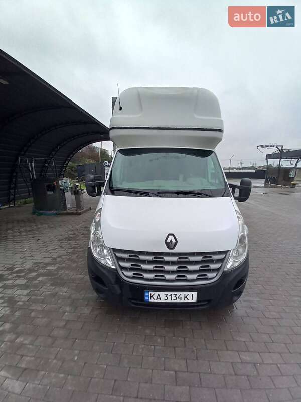 Грузовой фургон Renault Master 2013 в Городенке