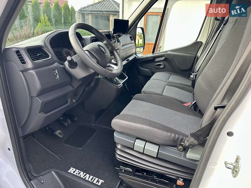 Грузовой фургон Renault Master 2021 в Дубно