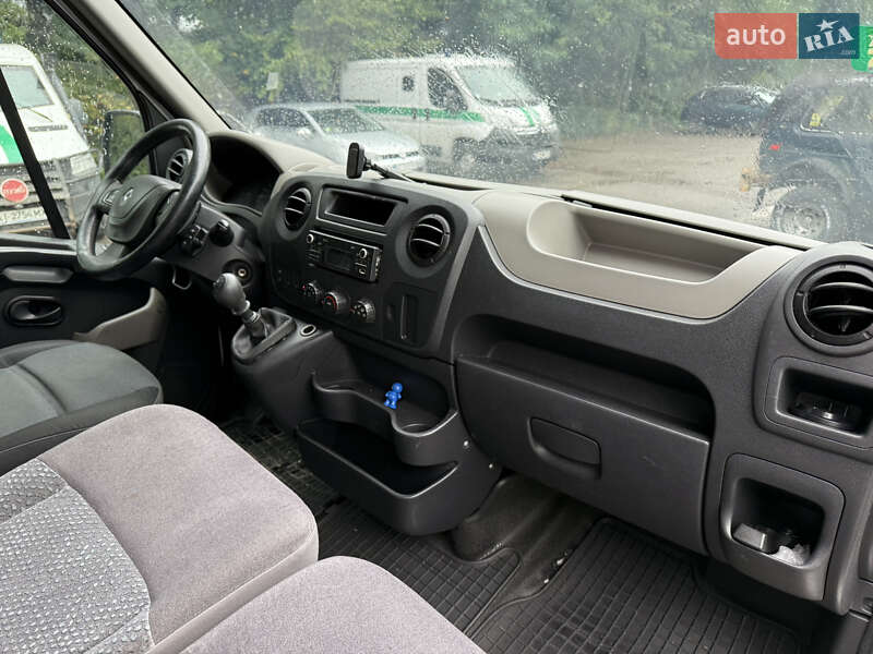 Микроавтобус Renault Master 2016 в Львове