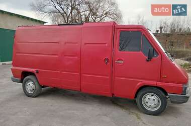 Грузовой фургон Renault Master 1995 в 