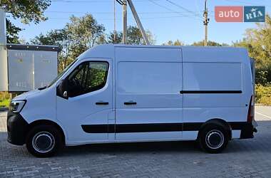 Грузовой фургон Renault Master 2022 в 