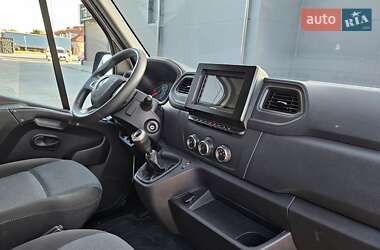 Грузовой фургон Renault Master 2022 в 