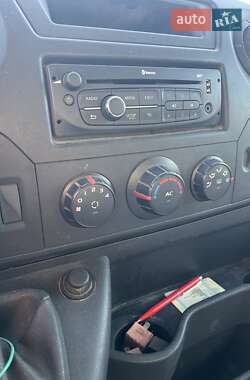 Грузовой фургон Renault Master 2014 в 