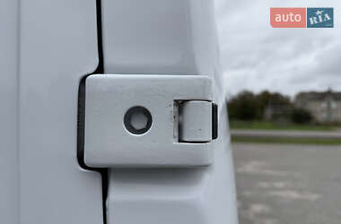 Грузовой фургон Renault Master 2022 в 