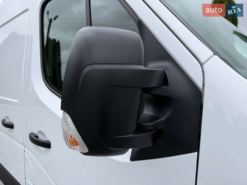 Грузовой фургон Renault Master 2022 в Дубно