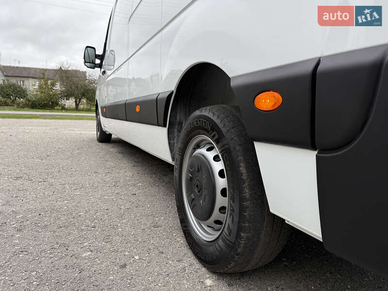 Грузовой фургон Renault Master 2022 в Дубно