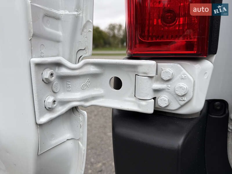 Грузовой фургон Renault Master 2022 в Дубно