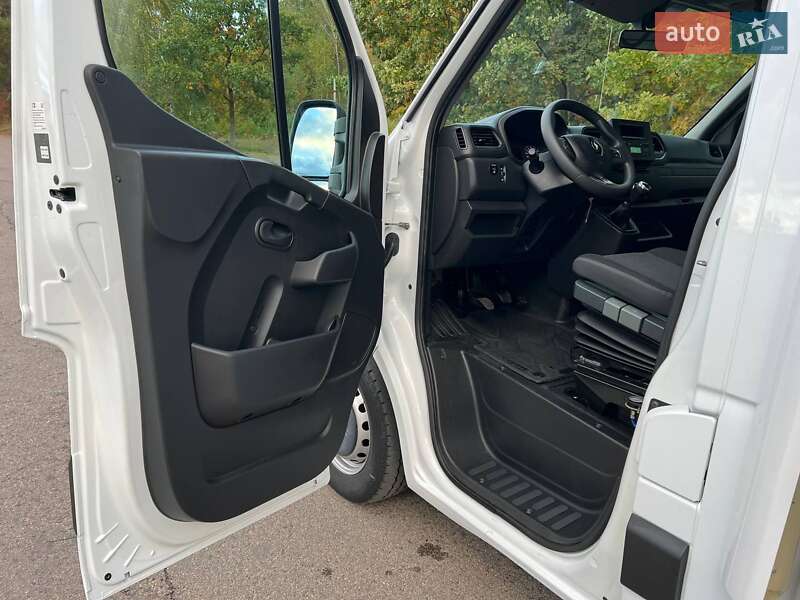 Тентованый Renault Master 2021 в Киеве