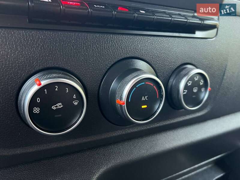 Тентованый Renault Master 2021 в Киеве