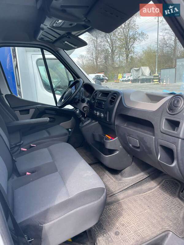 Мікроавтобус вантажний (до 3,5т) Renault Master 2016 в Дніпрі
