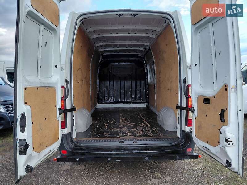 Грузовой фургон Renault Master 2017 в Ивано-Франковске