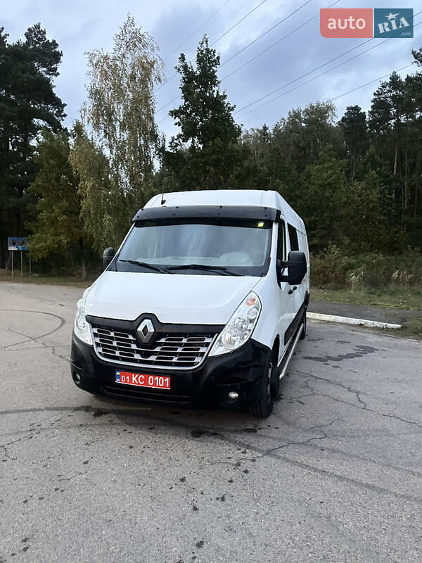 Вантажопасажирський фургон Renault Master 2015 в Ковелі