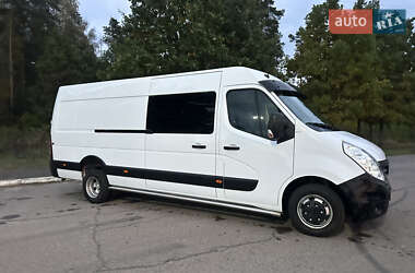 Грузопассажирский фургон Renault Master 2015 в 