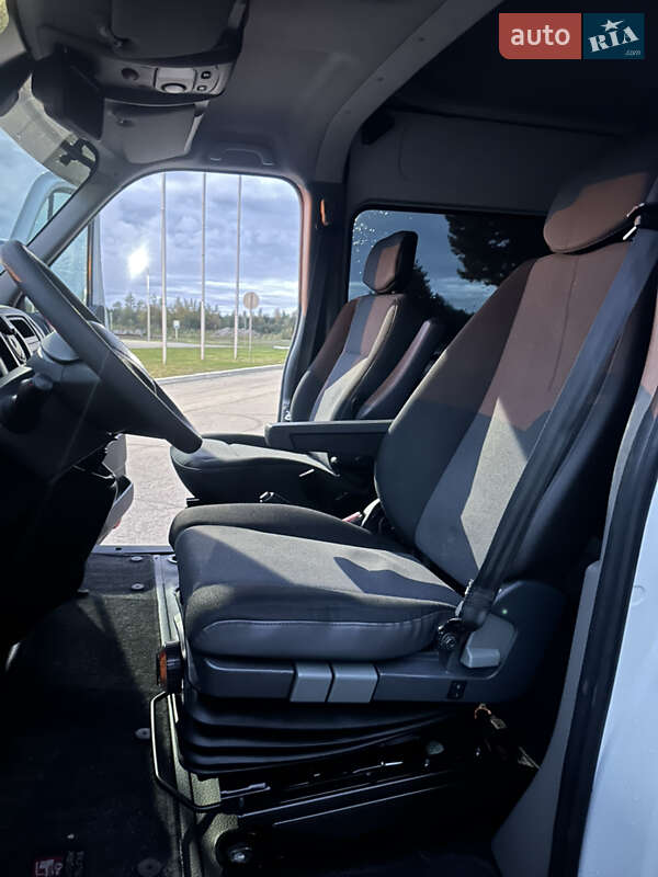 Вантажопасажирський фургон Renault Master 2015 в Ковелі