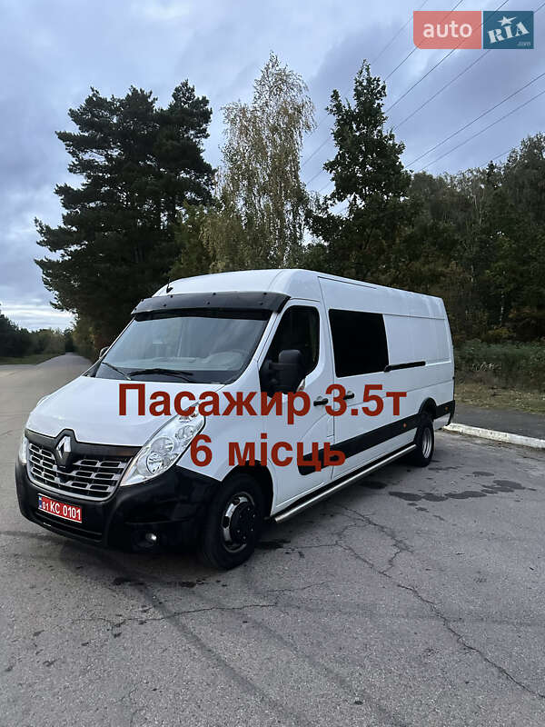 Грузопассажирский фургон Renault Master 2015 в 