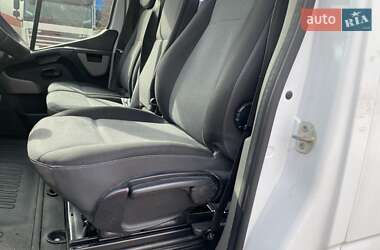 Микроавтобус грузовой (до 3,5т) Renault Master 2017 в 