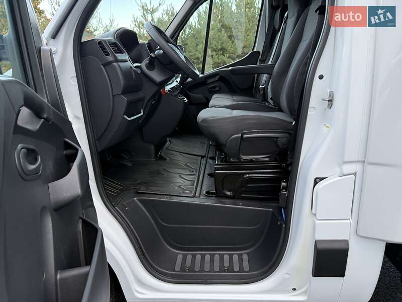 Тентованый Renault Master 2022 в Киеве
