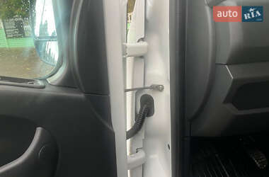 Вантажний фургон Renault Master 2021 в 