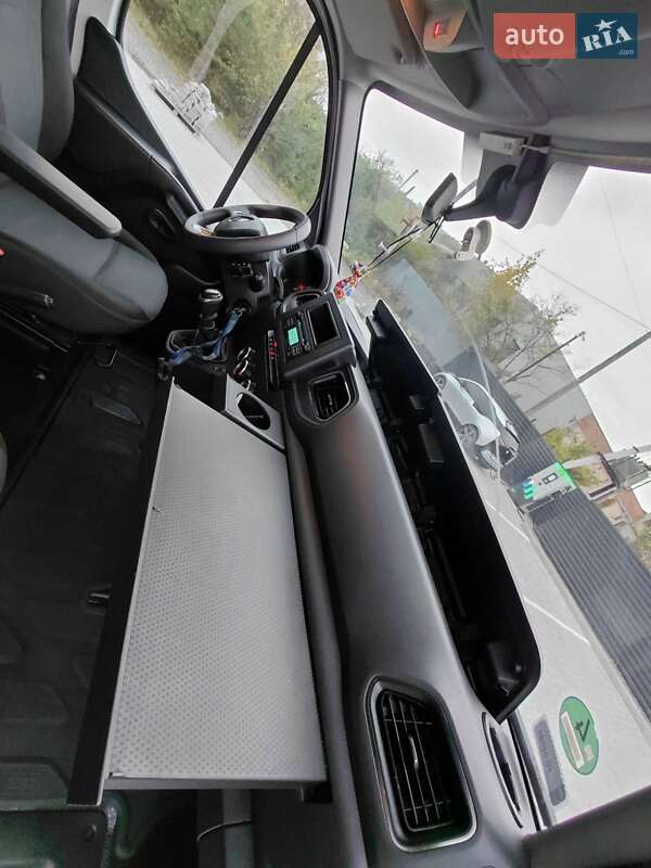 Тентованый Renault Master 2021 в Киеве